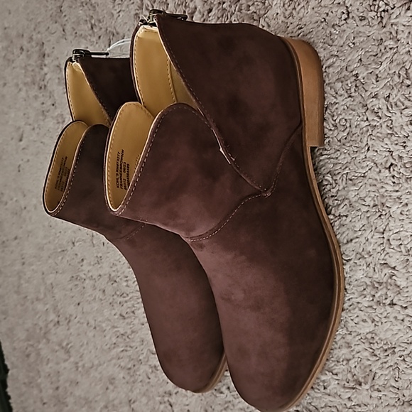 *NWT* Sonoma Frannee Ankle Boots 8.5 Wide - Picture 3 of 10